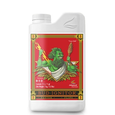 Recipiente branco com rótulo vermelho BUD IGNITOR com figura verde e texto