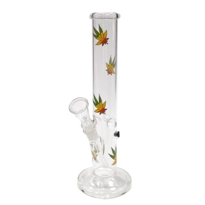 Bong de vidro transparente decorado com folhas coloridas