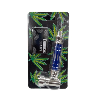 Piteira metálica azul com caixa de filtros SILVER SCREENS em embalagem com folhas de cannabis