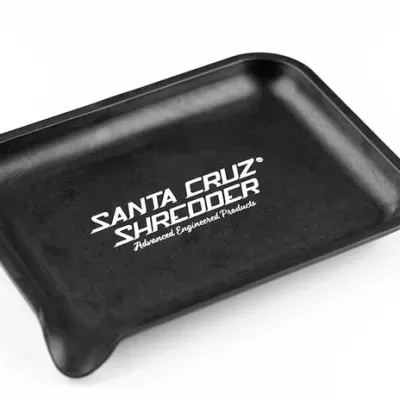 Tabuleiro preto em borracha com texto branco Santa Cruz Shredder