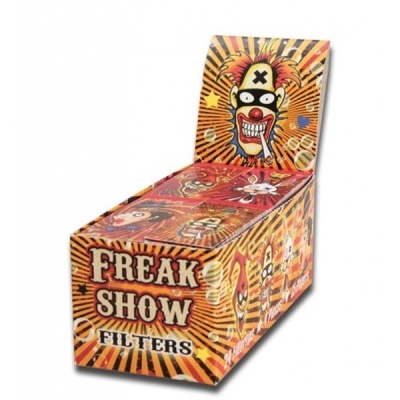 Caixa colorida com desenho de palhaço e texto Freak Show Filters