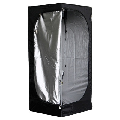 Tenda de cultivo interior preta com interior prateado e abertura frontal