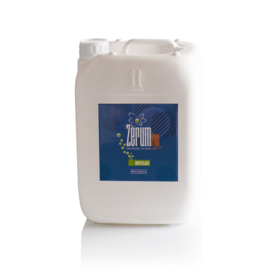 Bidão branco com etiqueta azul de produto Zerum PRO Neutralizador de odores