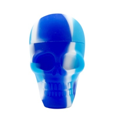 Frasco azul e branco em forma de caveira