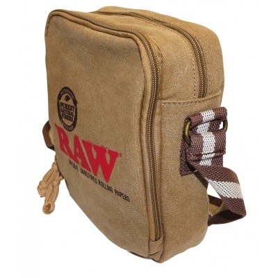 bolsa pequena de tecido castanho com logotipo RAW