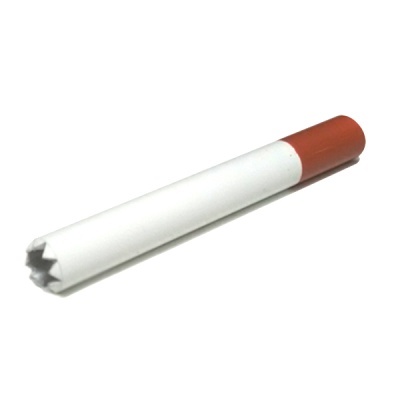 Cigarro falso feito de papel branco com ponta castanha