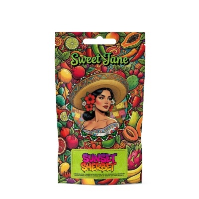 Embalagem colorida com ilustração de mulher com chapéu de palha e flores vermelhas com texto Sweet Jane e Sunset Sherbet