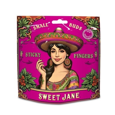 Embalagem rosa com ilustração de mulher e textos promocionais