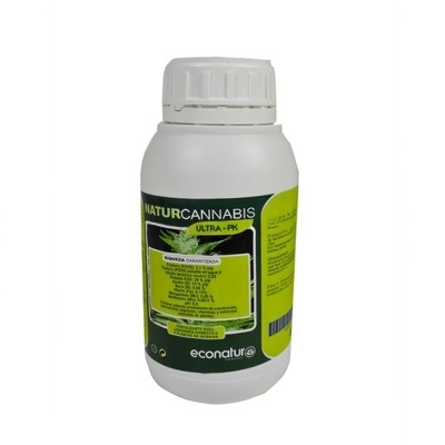 Frasco branco com fertilizante Natur Cannabis Ultra - PK com etiqueta verde e amarela