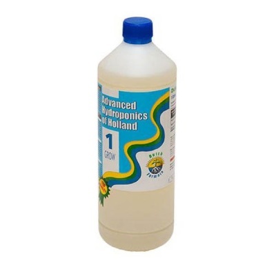 Frasco plástico com líquido translúcido e rótulo azul e branco