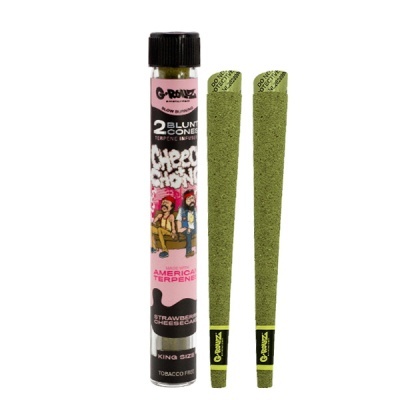 Tubete transparente com 2 cones de blunt verdes e decoração colorida