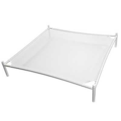 Cama para animais de estimação branca com estrutura metálica e tecido esticado