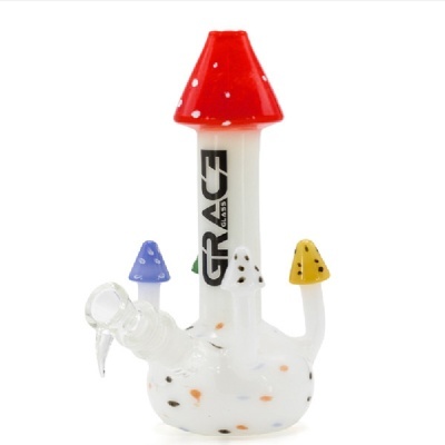 Bong de vidro branco com detalhes de cogumelos coloridos e texto GRACE GLASS.