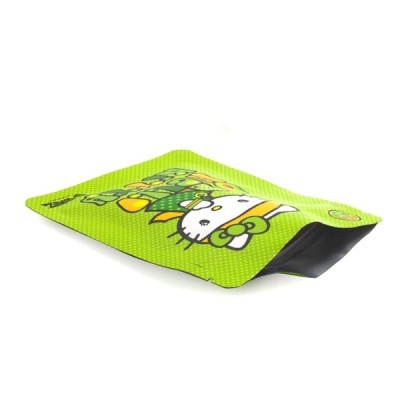 Saco de embalagem flexível verde com ilustração Hello Kitty em verde e amarelo