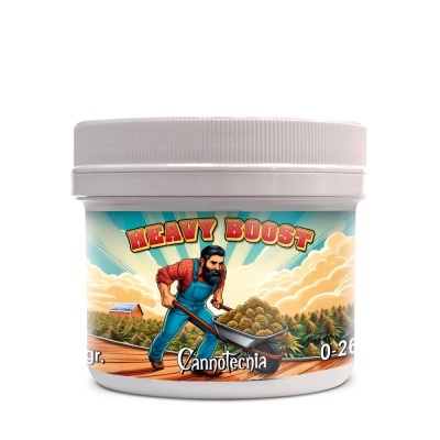 Embalagem branca com rótulo ilustrado de homem na agricultura e textos Heavy Boost e Cannatecnia