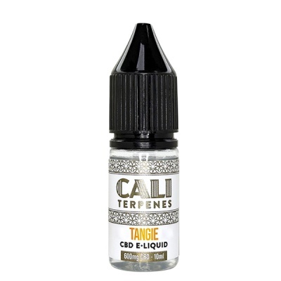 Frasco pequeno de CBD e-líquido com rótulo branco e tampa preta
