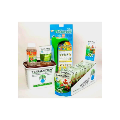 Produtos de jardinagem TerraCottem com embalagens brancas e verdes e dispositivo Green Gun