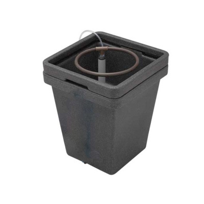 Vaso quadrado preto de plástico com anel circular e tubo interno