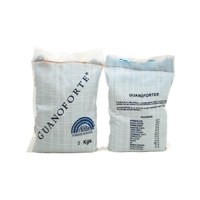 Sacasem tecido branco com texto GUANOFORTE e tabela de ingredientes