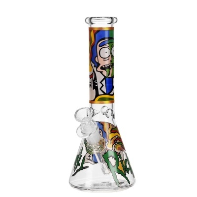 Cachimbo de vidro com decoração colorida de personagens de desenho animado e folhas