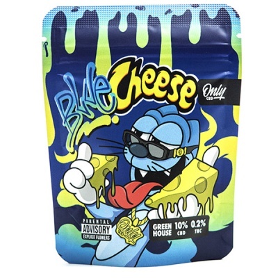 Embalagem colorida com desenho de gato azul a segurar queijos amarelos e texto Blue Cheese