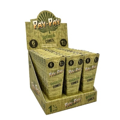 Pacotes de cones para enrolar PAY-PAY Go Green em exposição de cartão castanho.