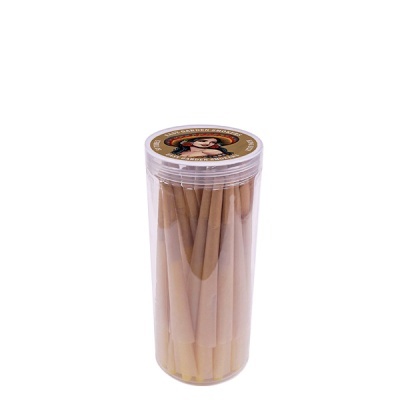 Frasco transparente com cigarros enrolados de papel castanho