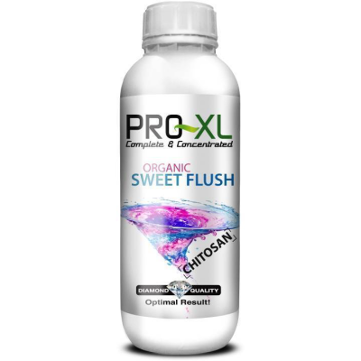 Frasco branco do produto PRO-XL Organic Sweet Flush com etiqueta colorida e texto em fundo branco