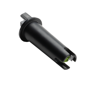 Peça cilíndrica plástica preta com detalhe verde em fundo branco