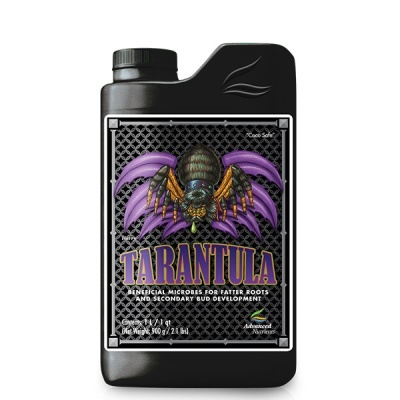 Frasco preto com rótulo de tarântula e texto TARANTULA