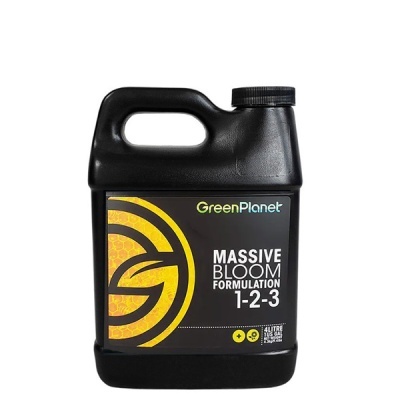 Recipiente preto de plástico com etiqueta GreenPlanet MASSIVE BLOOM FORMULATION 1-2-3