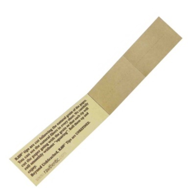 Pacote de papel RAW castanho claro com texto impresso
