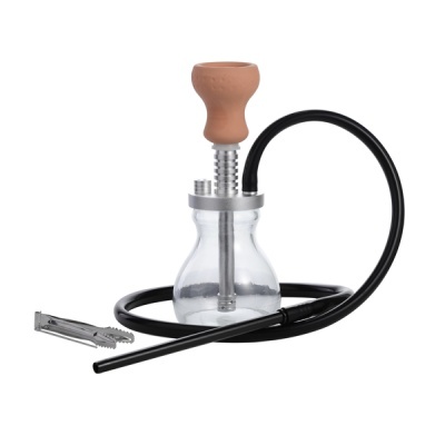 Narguilé com base vidro transparente e mangueira preta