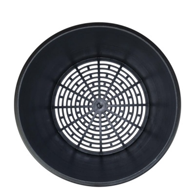 Vaso plástico preto com grade circular no fundo