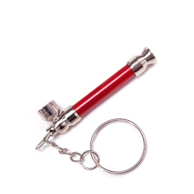 Chaveiro com cachimbo metálico vermelho e prateado
