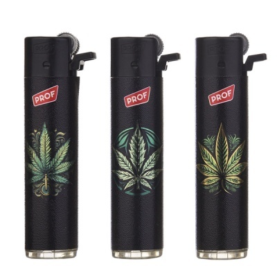 Três isqueiros pretos com estampas de folhas de canábis e selo vermelho PROF