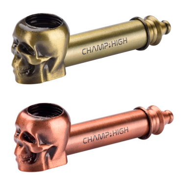 Dois cachimbos metálicos com forma de caveira, cores dourado e cobre, com texto CHAMP:HIGH.