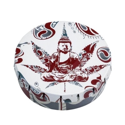 Sabonete redondo com estampa de Buda em vermelho e cinzento sobre fundo branco