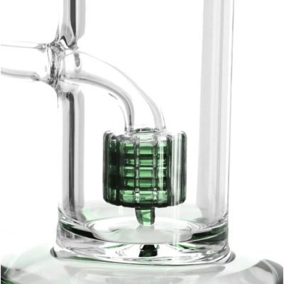 Copo de vidro transparente com base verde e componente interno cilíndrico verde escuro