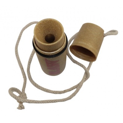 Recipiente cilíndrico castanho claro com tampa e cordão branco