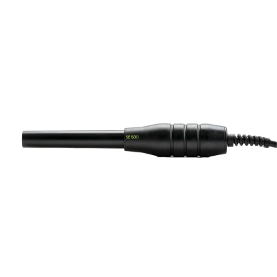 sensor preto cilindrico com cabo e texto SE 600 verde sobre fundo preto