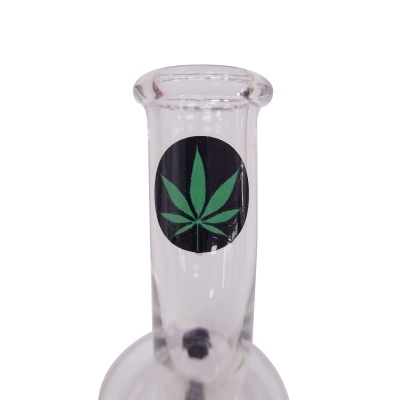 Bocal de vidro com etiqueta de folha de cannabis verde