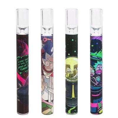 Quatro tubos de vidro com desenhos de Rick and Morty