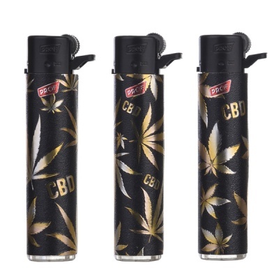 Três isqueiros pretos com design de folhas douradas e texto CBD