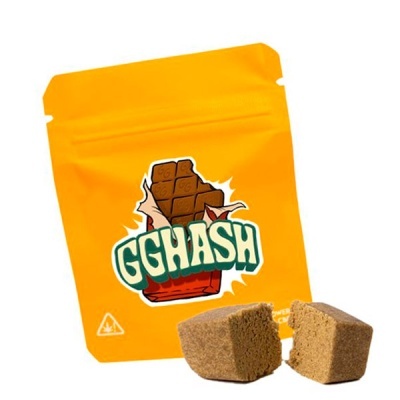 Pacote amarelo com ilustração colorida GGHASH e dois blocos marrons