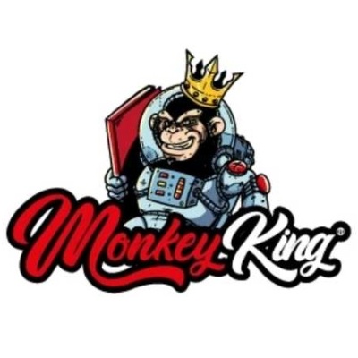 Logo de macaco astronauta com coroa e texto Monkey King