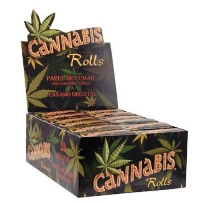 Caixa aberta de papel de fumar Cannabis Rolls com folhas de cânhamo no design