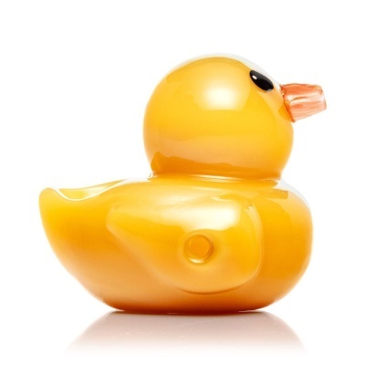 Patinho de borracha amarelo com bico laranja e olhos pretos