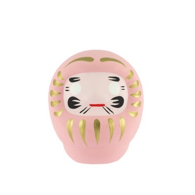 Figura Daruma cor-de-rosa com detalhes dourados e pretos