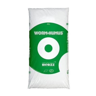 Saco branco e verde de 40L do produto WORM HUMUS BIOBIZZ